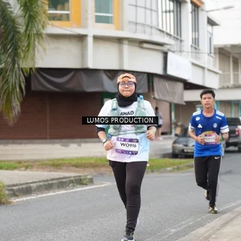 Runner Photo 7999169