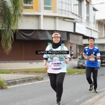 Runner Photo 7999170