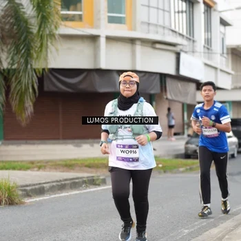 Runner Photo 7999171