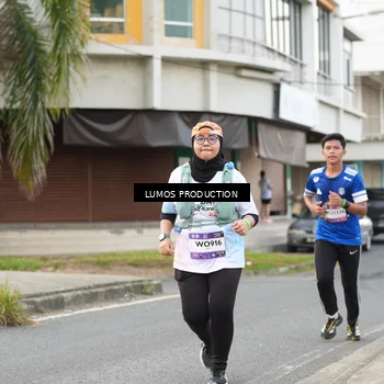 Runner Photo 7999173
