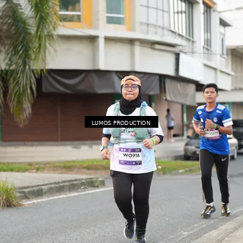 Runner Photo 7999174