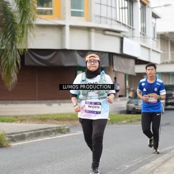 Runner Photo 7999175