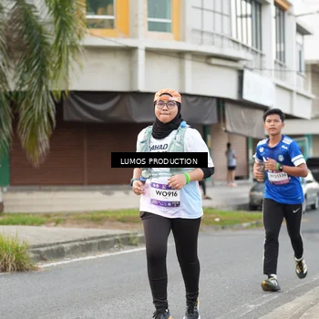 Runner Photo 7999179
