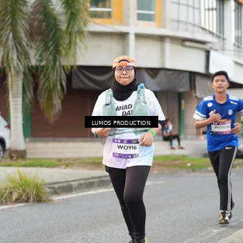 Runner Photo 7999182