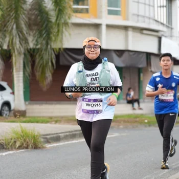 Runner Photo 7999186