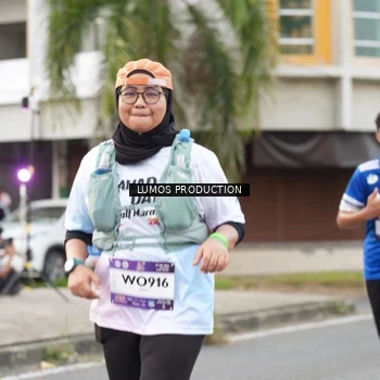 Runner Photo 7999196