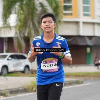 Runner Photo 7999203
