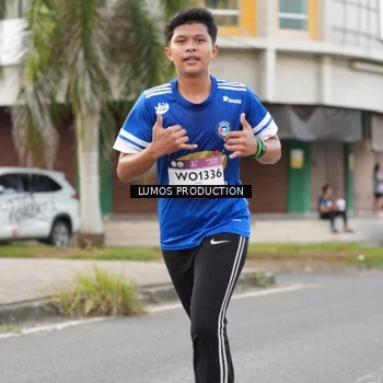 Runner Photo 7999204