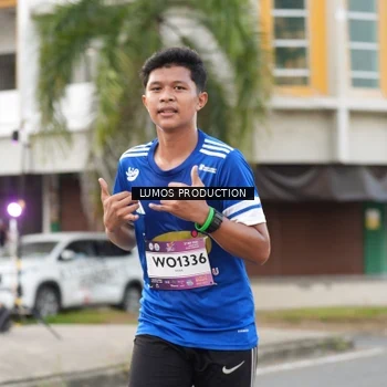 Runner Photo 7999205