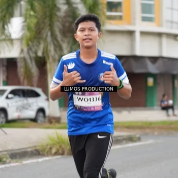 Runner Photo 7999206