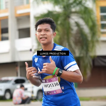Runner Photo 7999210