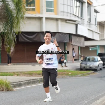Runner Photo 7999217