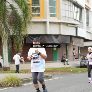 Runner Photo 7999268