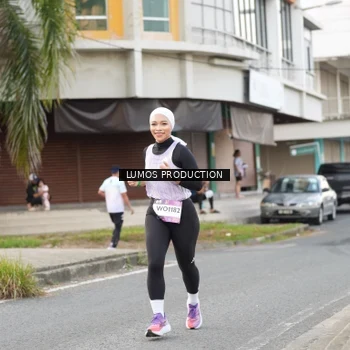 Runner Photo 7999282