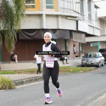 Runner Photo 7999284
