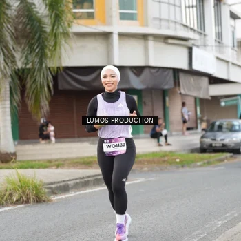 Runner Photo 7999292