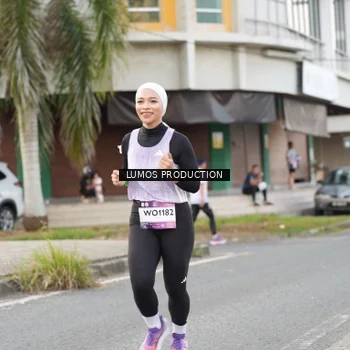 Runner Photo 7999294