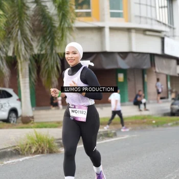 Runner Photo 7999298