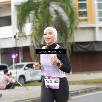 Runner Photo 7999309