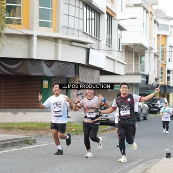 Runner Photo 7999330