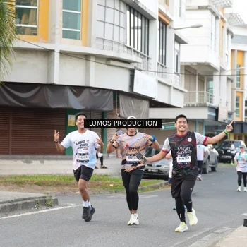 Runner Photo 7999338