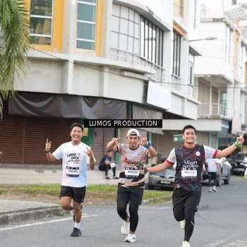 Runner Photo 7999339