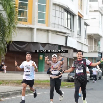 Runner Photo 7999347
