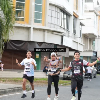 Runner Photo 7999348