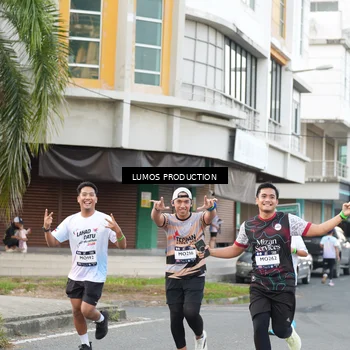 Runner Photo 7999350