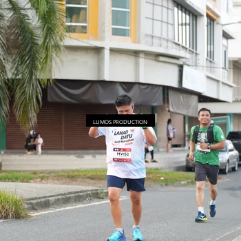 Runner Photo 7999358