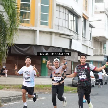 Runner Photo 7999359