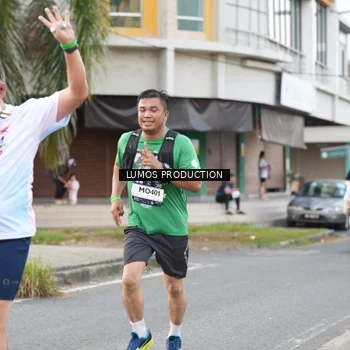 Runner Photo 7999380