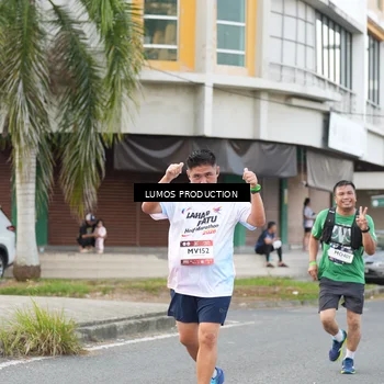 Runner Photo 7999382