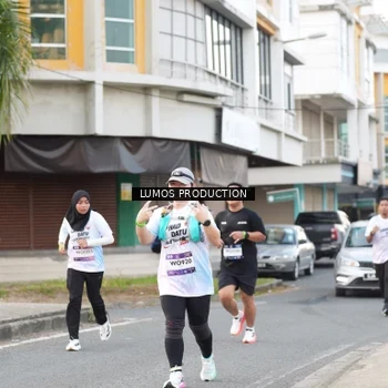 Runner Photo 7999391