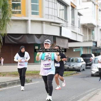 Runner Photo 7999392