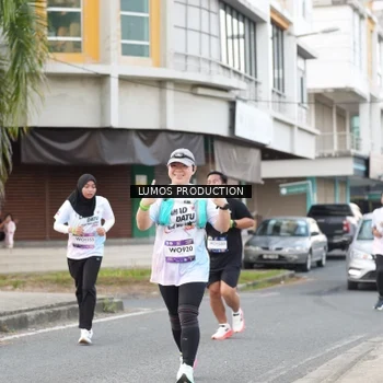 Runner Photo 7999400