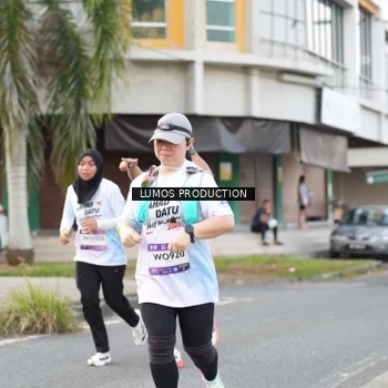 Runner Photo 7999411