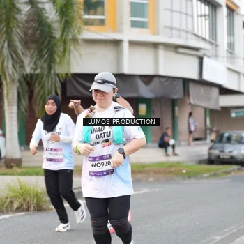 Runner Photo 7999413