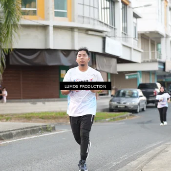 Runner Photo 7999414