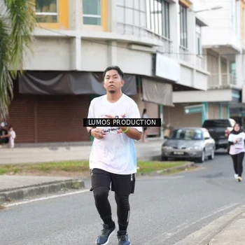 Runner Photo 7999418