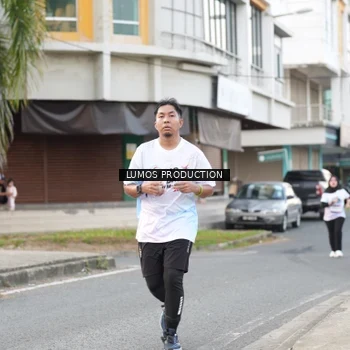 Runner Photo 7999421