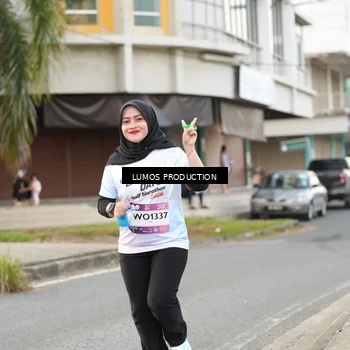 Runner Photo 7999425