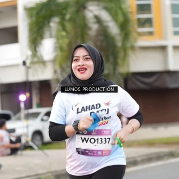 Runner Photo 7999452