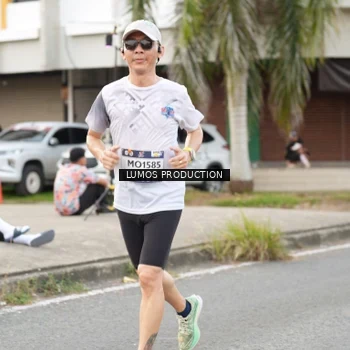 Runner Photo 7999463
