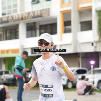 Runner Photo 7999477