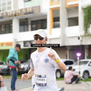 Runner Photo 7999479