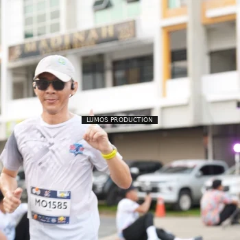 Runner Photo 7999480