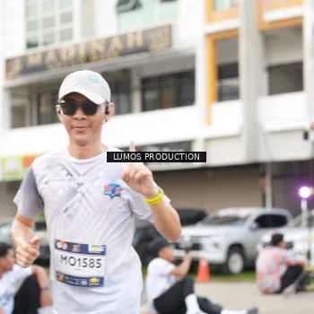 Runner Photo 7999483