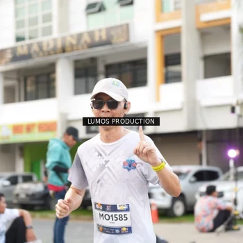Runner Photo 7999484