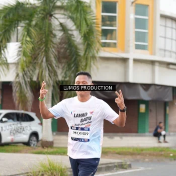 Runner Photo 7999486
